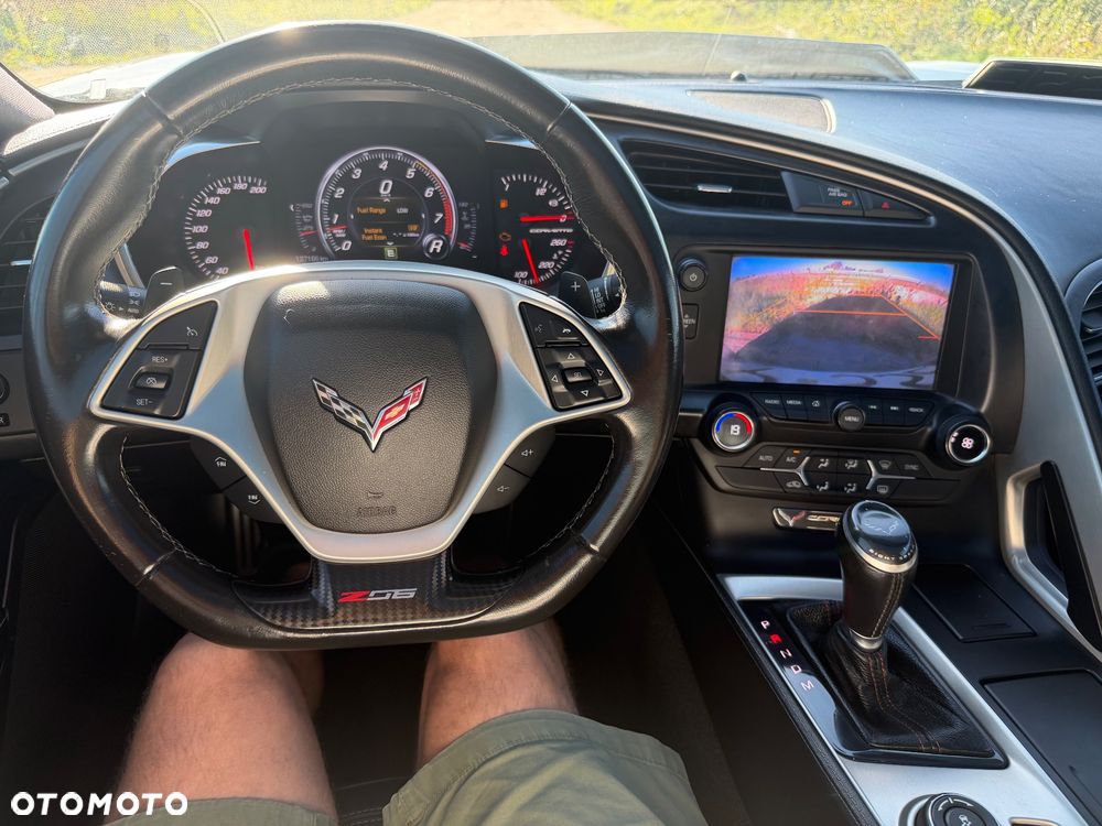 Chevrolet Corvette - 10