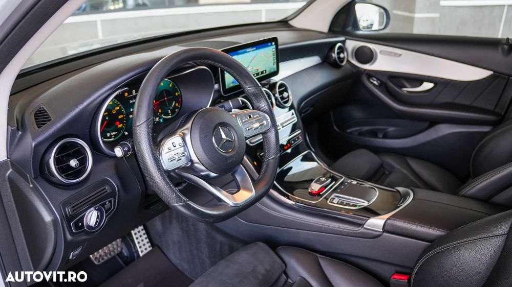 Mercedes-Benz GLC 220 d 4Matic 9G-TRONIC - 22