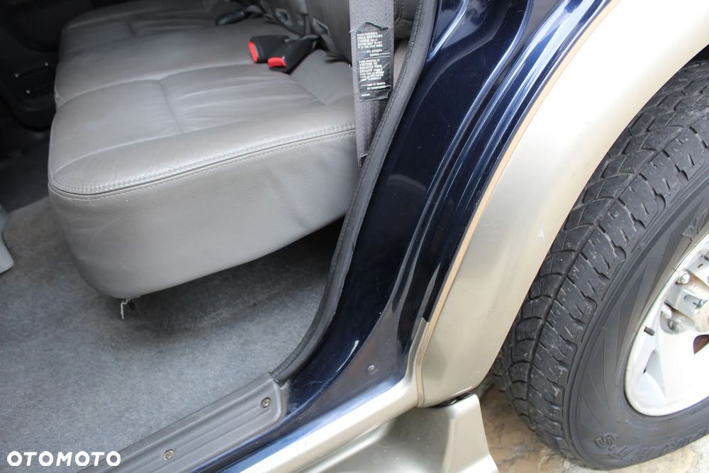 Mitsubishi Pajero Sport 2.5 TD Classic - 18