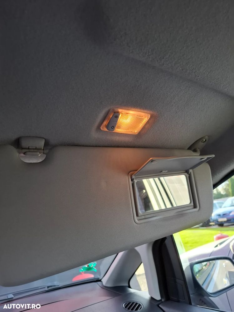 Ford C-Max 1.6 TDCi DPF Titanium - 13