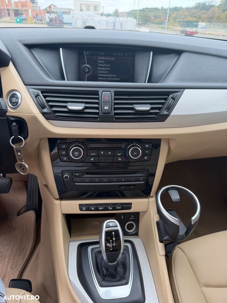 BMW X1 2015 — imagine 22