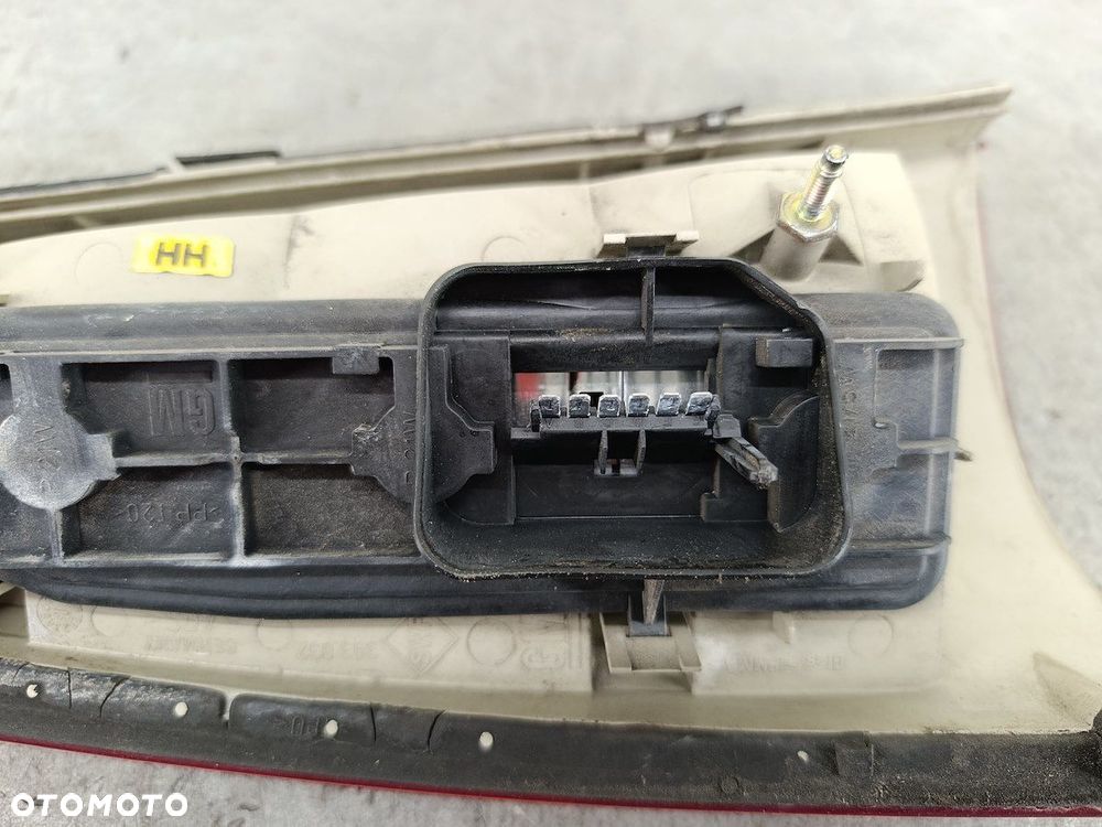 LAMPA TYLNA PRAWA OPEL ASTRA G 393.032 KOMBI KOMBI - 5