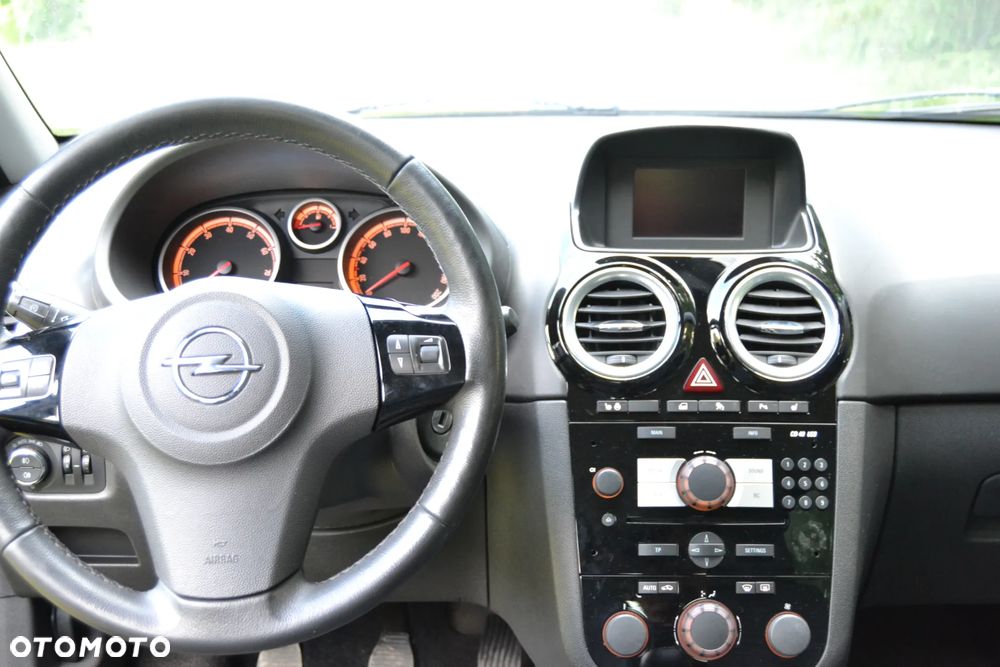 Opel Corsa 1.4 16V Energy - 11