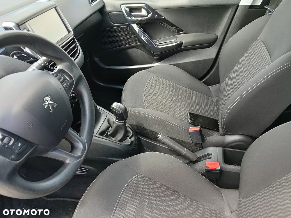 Peugeot 208 Blue-HDi 100 Stop&Start Active - 19