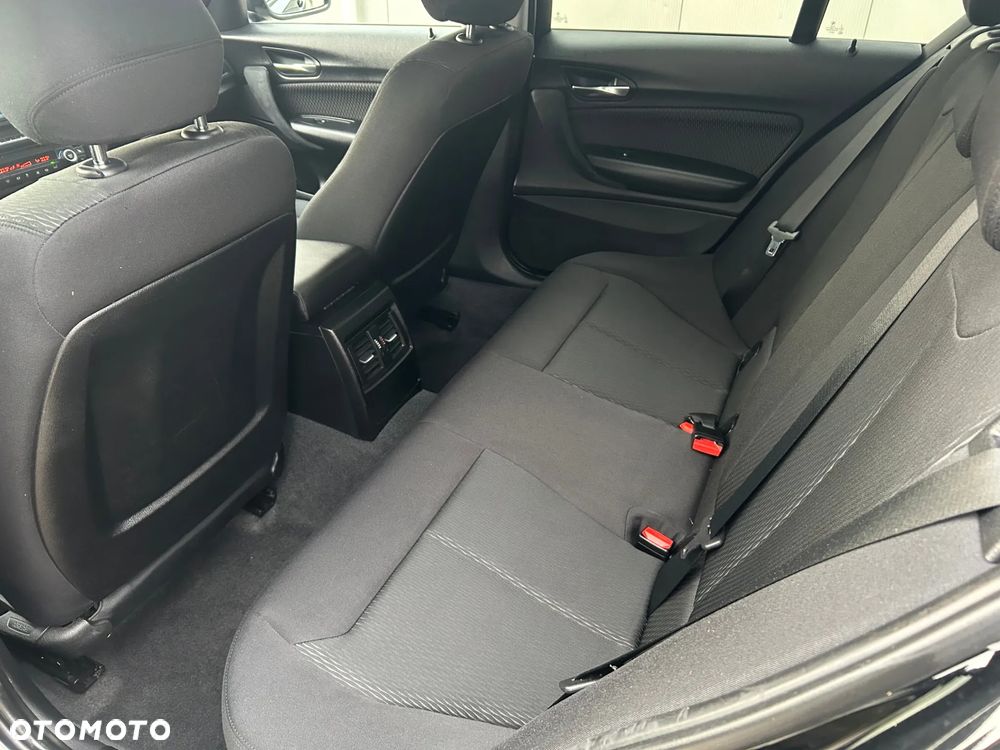 BMW Seria 1 120d Sport Line - 10