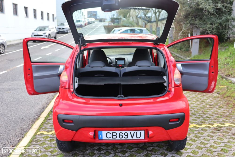 Peugeot 107 1.0 Urban - 44