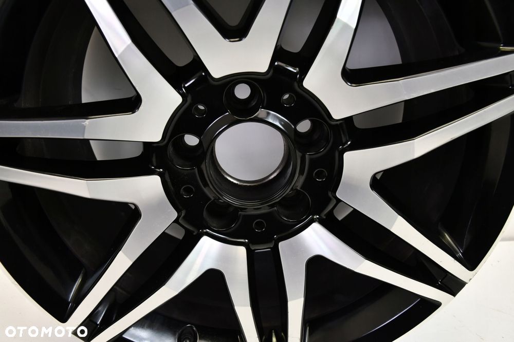 MERCEDES C KLASA W204 FELGA 18 CALI A2044010704 - 13