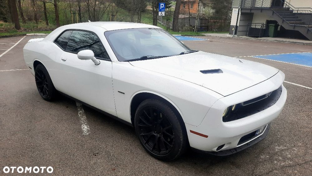 Dodge Challenger - 3