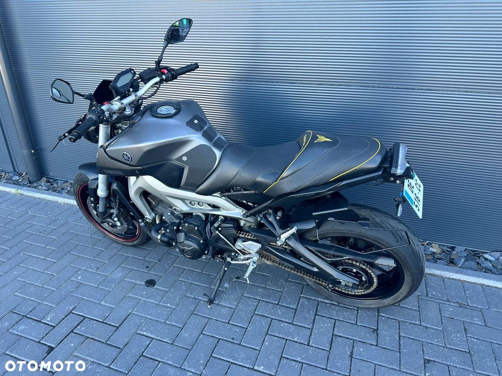 Yamaha MT - 3