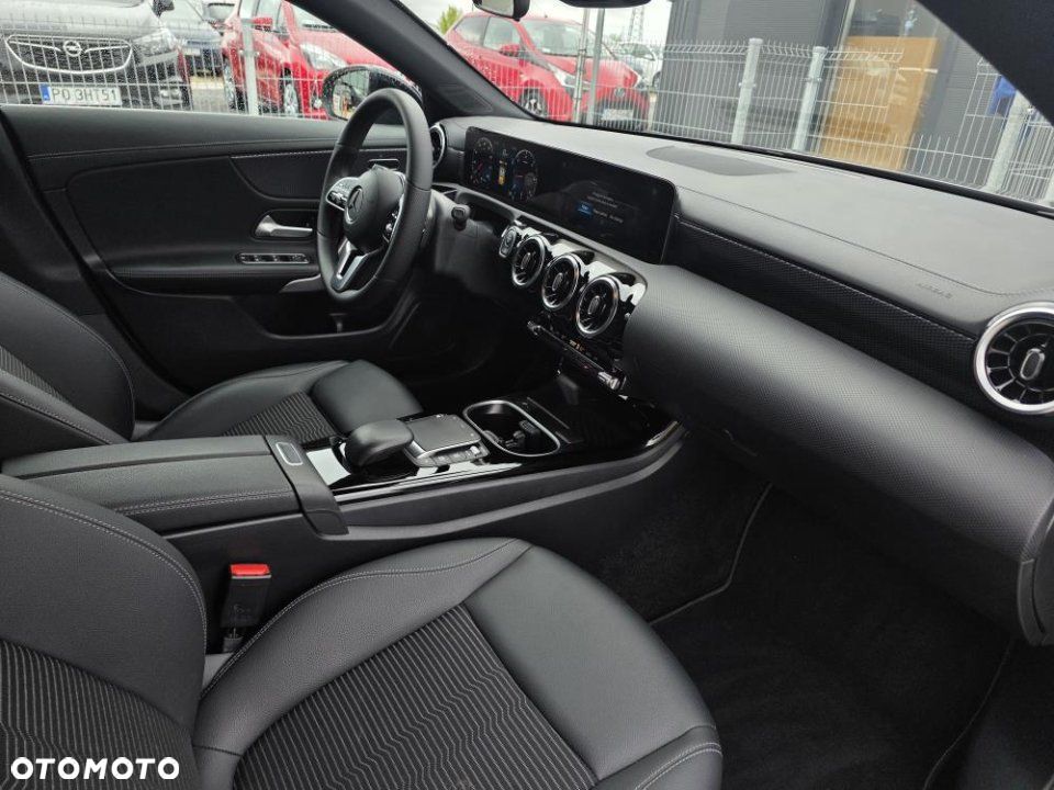 Mercedes-Benz CLA - 19
