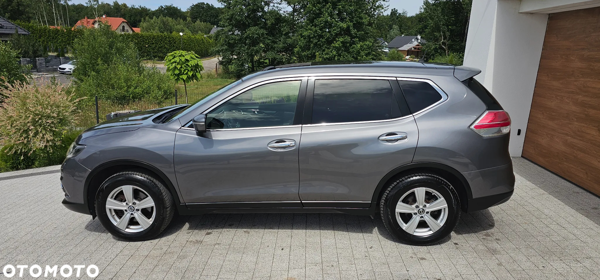 Nissan X-Trail 1.6 DCi N-Connecta 4WD 7os - 28
