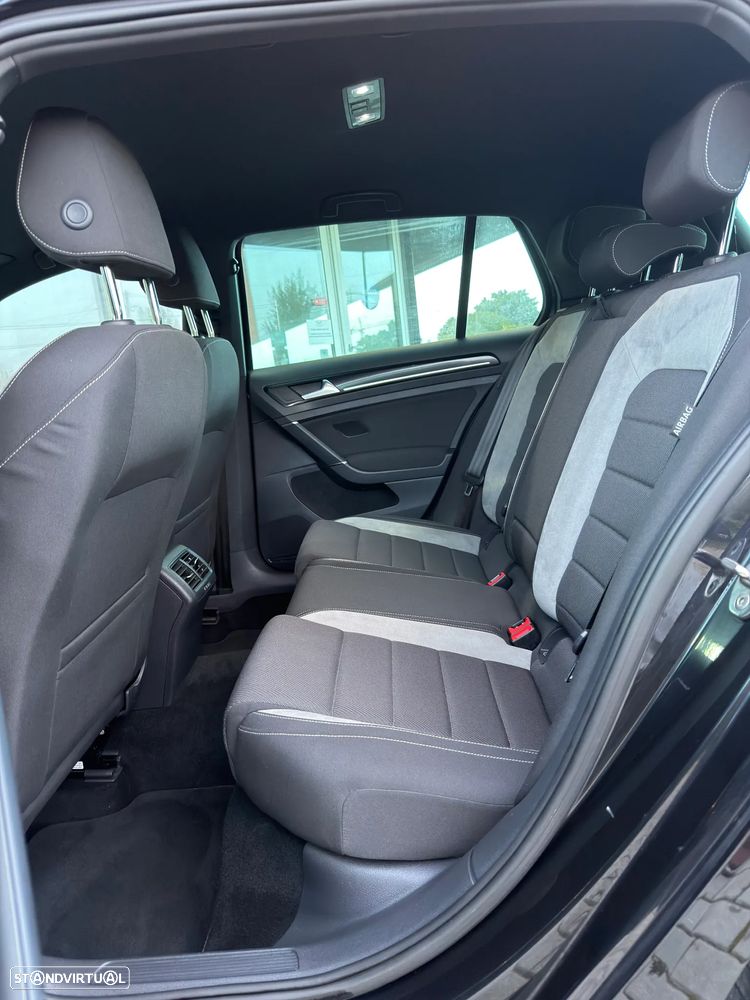 VW Golf R 4Motion BlueMotion DSG - 27