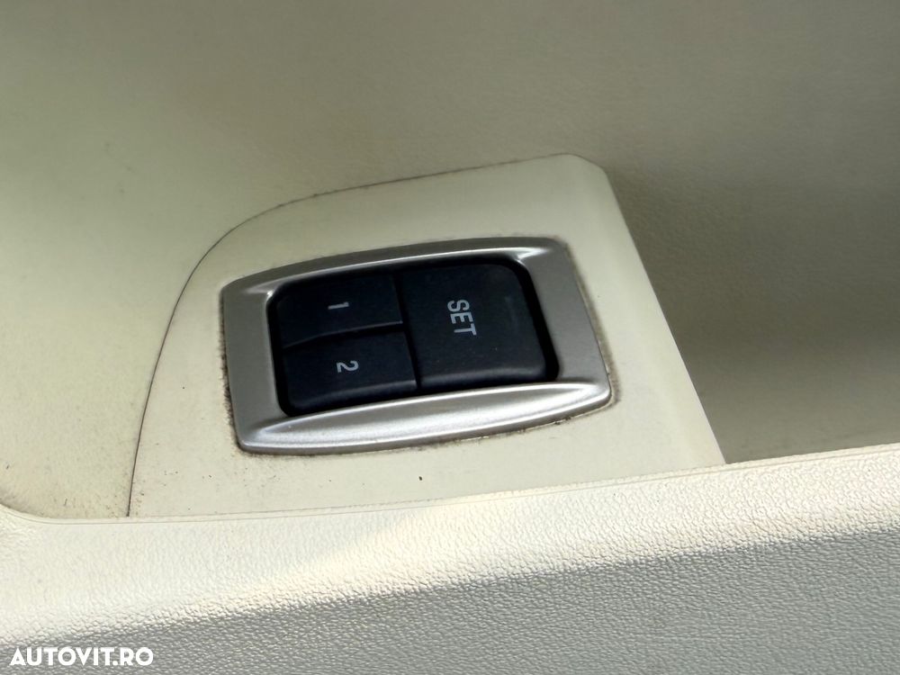Jaguar XF 2.2D Premium Luxury - 20
