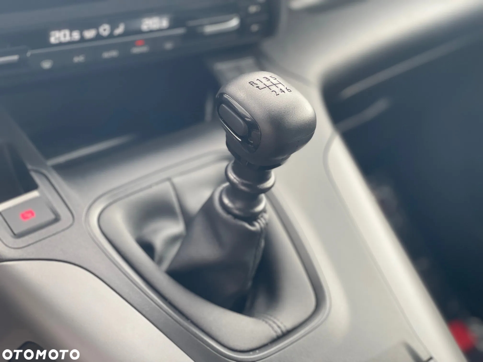 Toyota Proace City Verso 1.5 D-4D VIP - 19