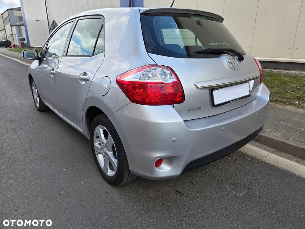 Toyota Auris 1.6 Sol - 7