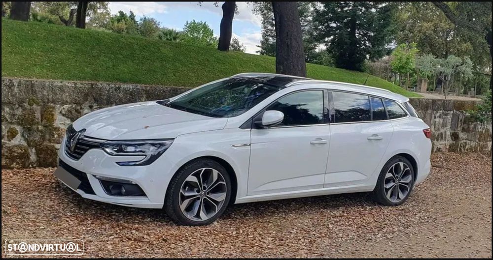 Renault Mégane Sport Tourer 1.5 Blue dCi Bose Edition EDC - 1