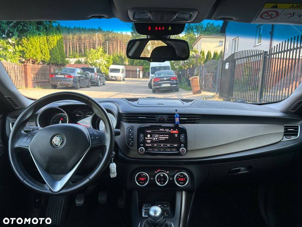 Alfa Romeo Giulietta 1.6 JTDM 16V Turismo - 12