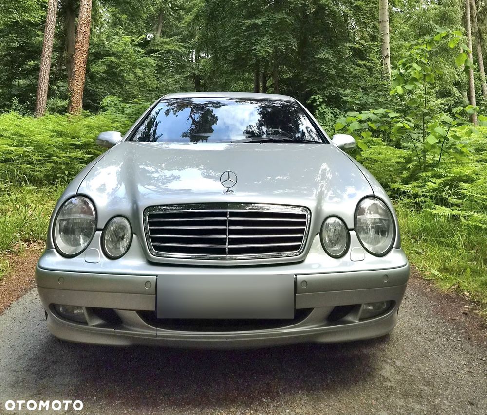 Mercedes-Benz CLK - 32