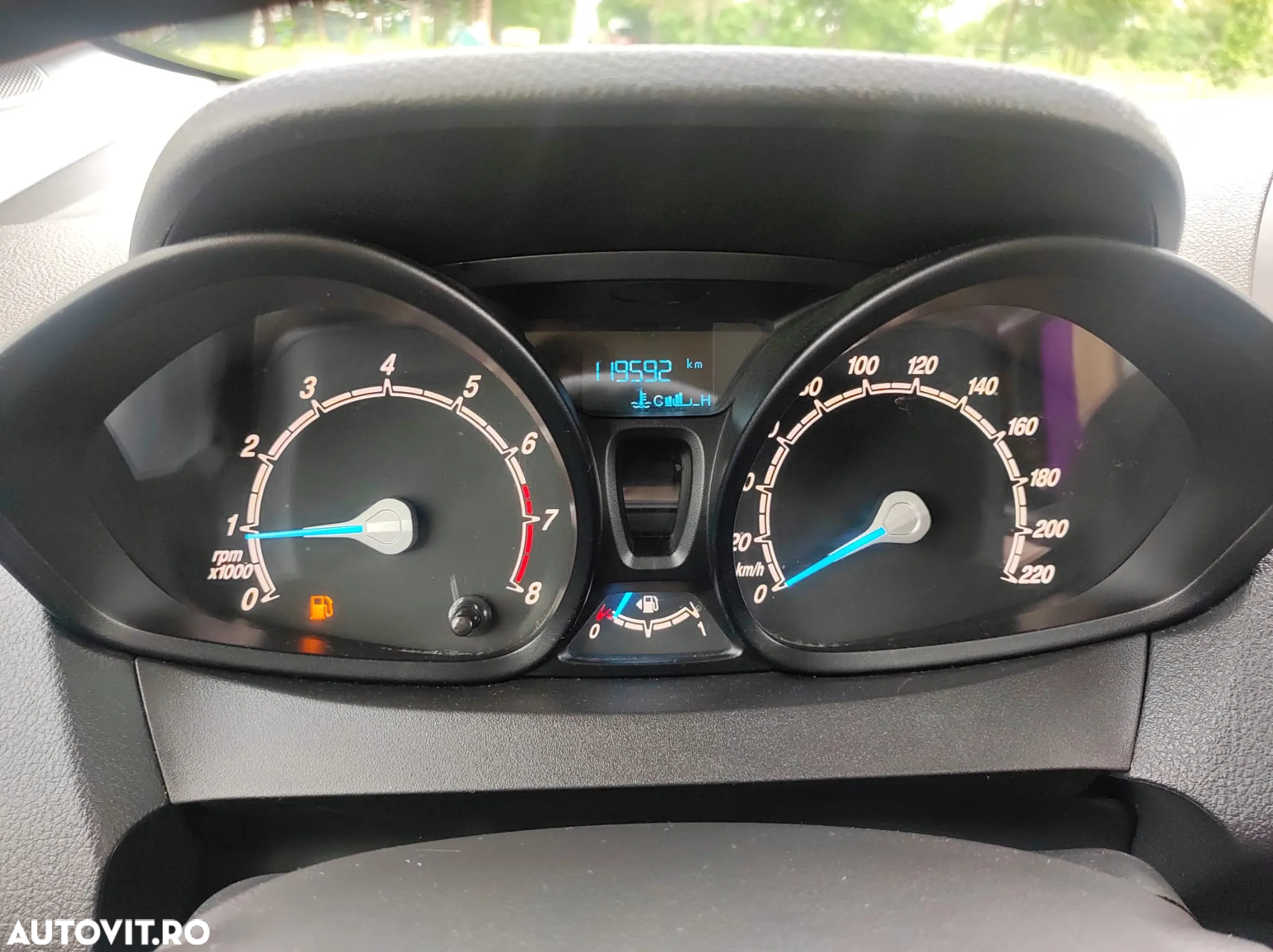 Ford Tourneo Courier 1.0 EcoBoost Titanium - 15