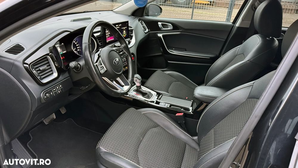 Kia Ceed SW 1.6 GDI DCT OPF Plug-in-Hybrid Spirit - 11