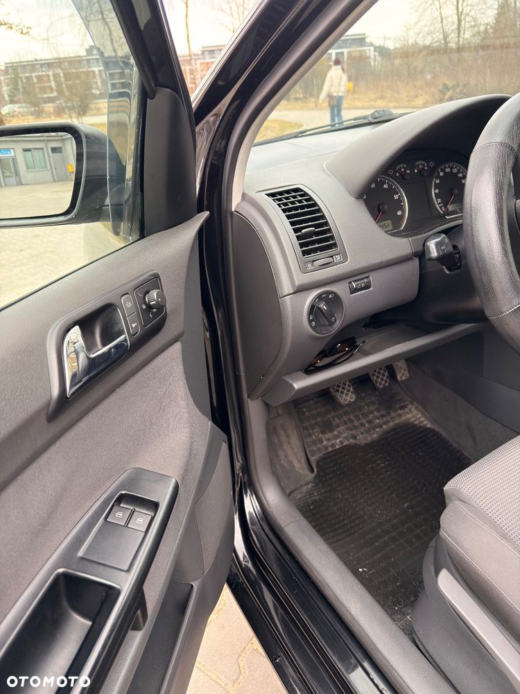 Volkswagen Polo 1.4 FSI - 3