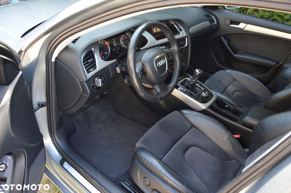 Audi A4 Avant - 23