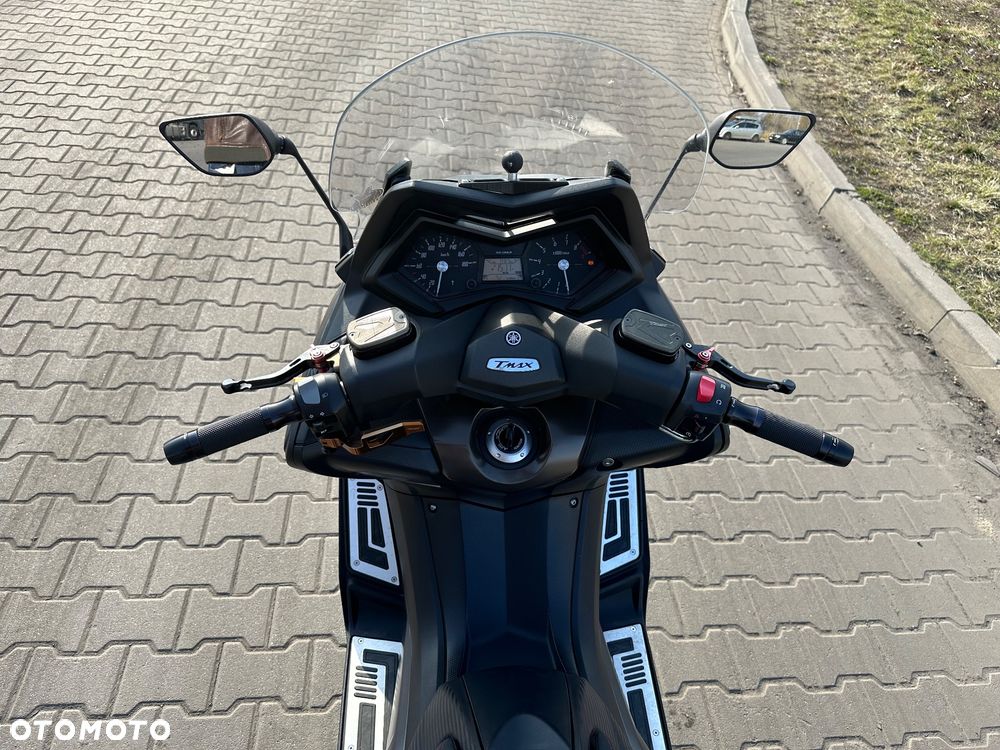 Yamaha Tmax - 11