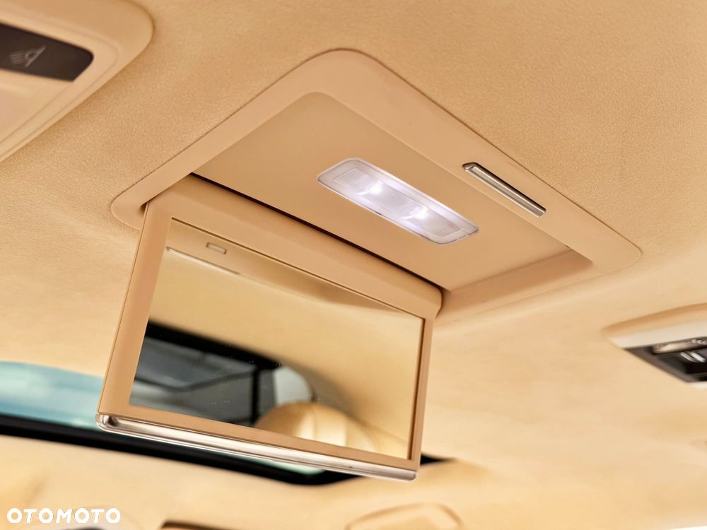 Porsche Panamera - 15