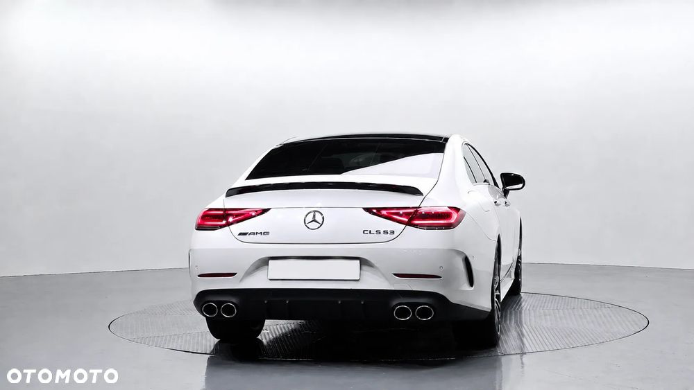 Mercedes-Benz CLS - 4