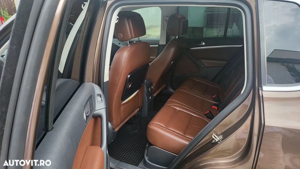 Volkswagen Tiguan 2.0 TDI 4Motion DSG Track & Field - 4