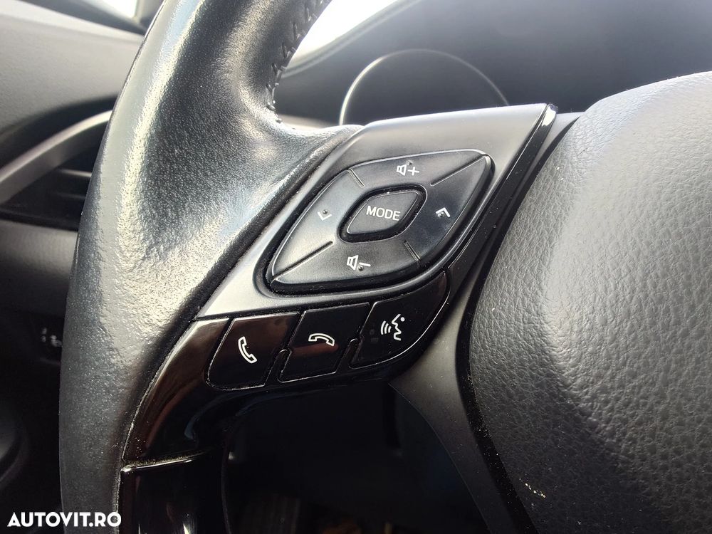 Toyota C-HR 1.8 HSD 122 CP 4x2 CVT C-enter - 11