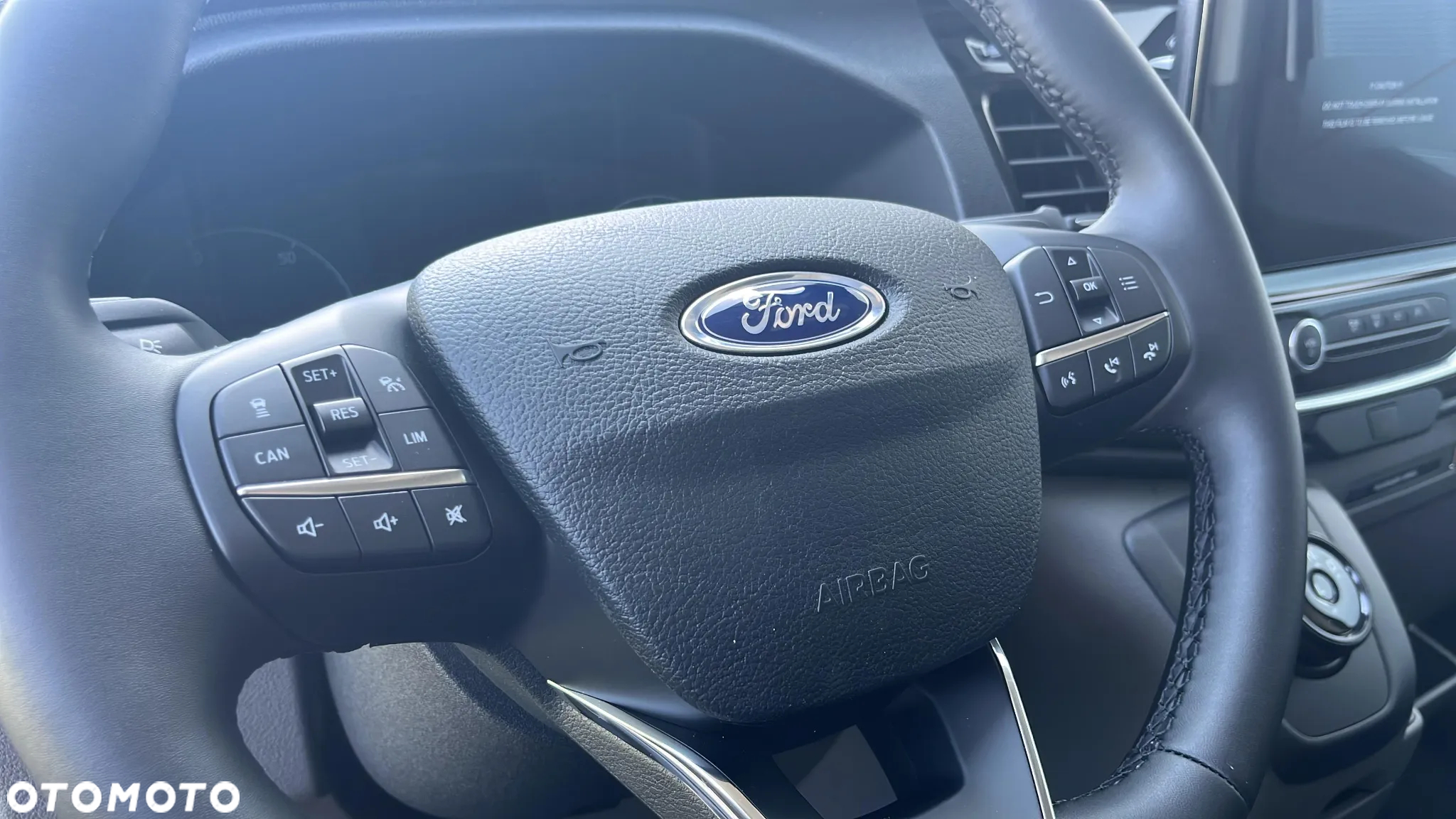 Ford E-Transit - 10
