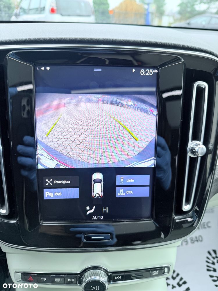 Volvo XC 40 T4 Geartronic Momentum Pro - 10