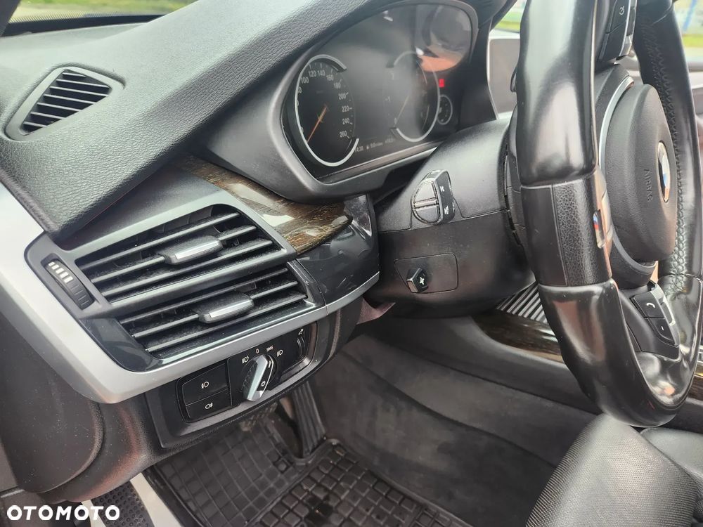 BMW X5 xDrive25d - 12