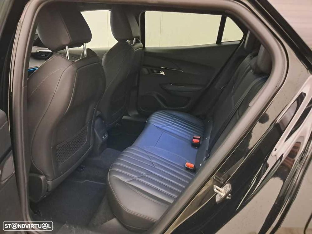 Peugeot 2008 1.5 BlueHDi GT EAT8 - 9