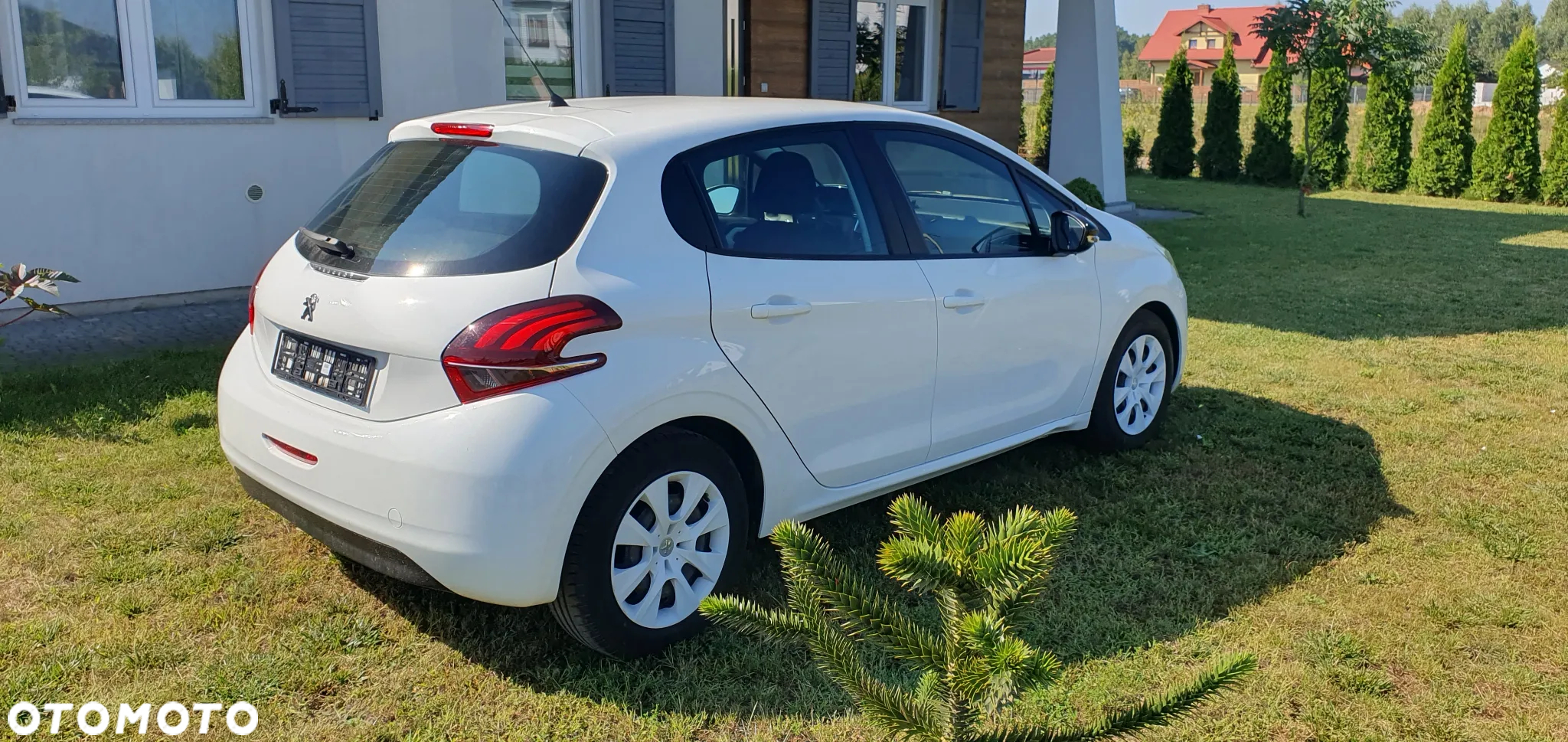 Peugeot 208 - 3