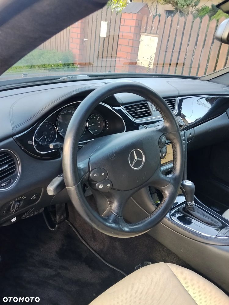 Mercedes-Benz CLS 500 - 28