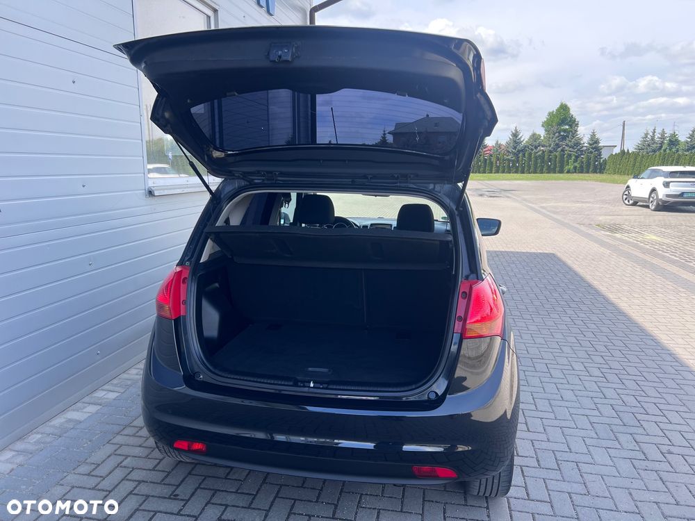 Kia Venga 1.4 CVVT Attract - 11