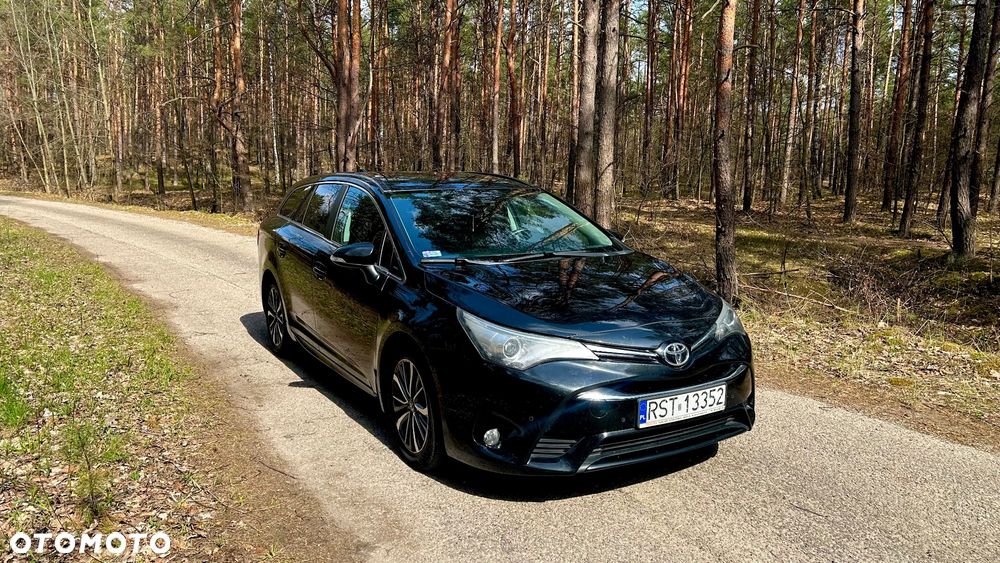 Toyota Avensis 2.0 Premium MS - 4