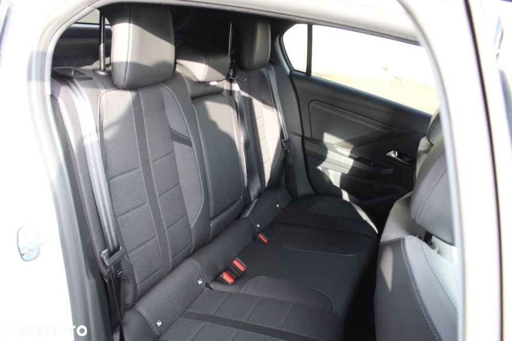 Opel Astra - 17