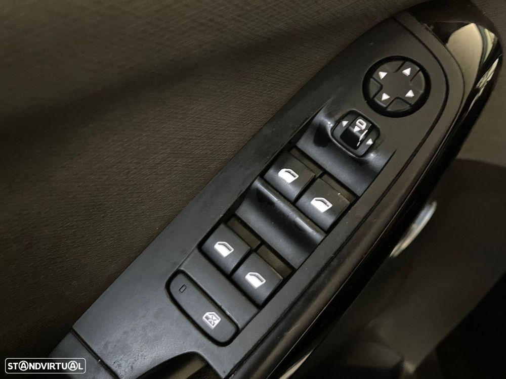 Citroën Grand C4 Spacetourer 1.5 BlueHDi Shine EAT8 - 32