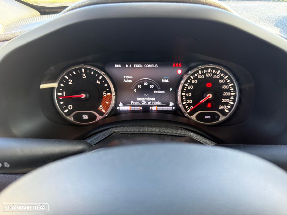 Jeep Renegade 1.6 MJD Limited DCT - 13