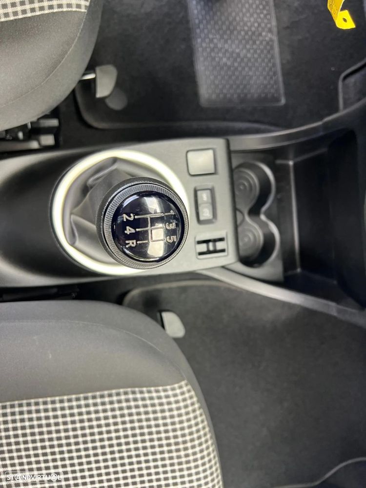 Renault Twingo SCe 70 Liberty - 12