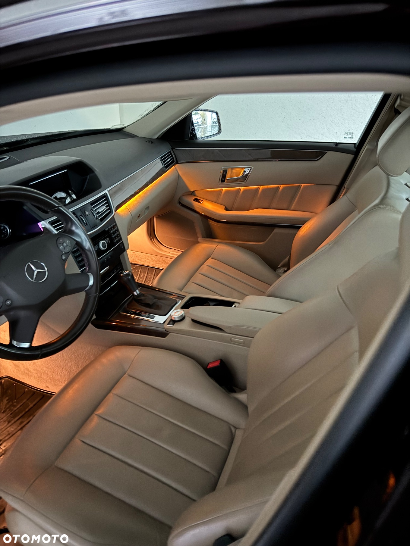 Mercedes-Benz Klasa E - 12
