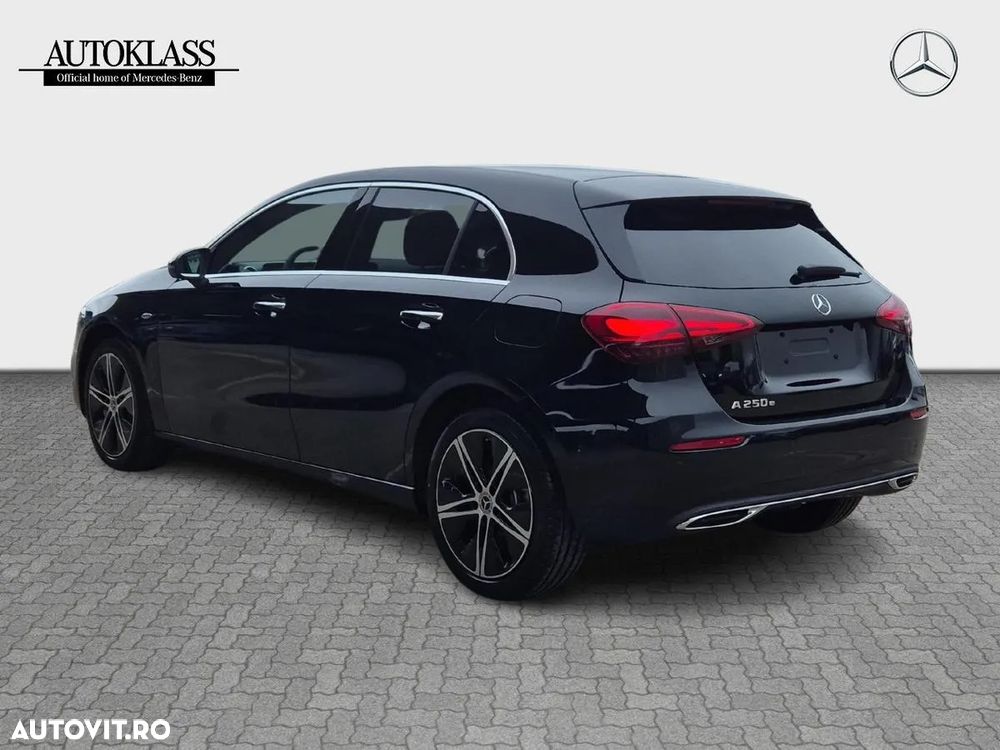 Mercedes-Benz A 250 e Aut. - 3