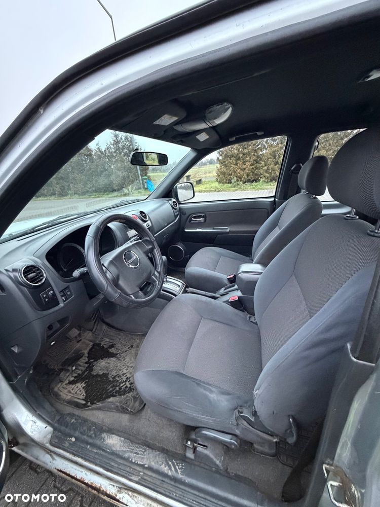 Isuzu D-Max 4x4 Space Cab Autm Custom - 9