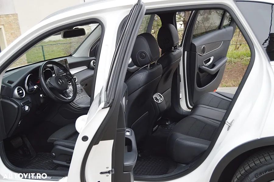 Mercedes-Benz GLC 220 d 4MATIC 9G-TRONIC - 11