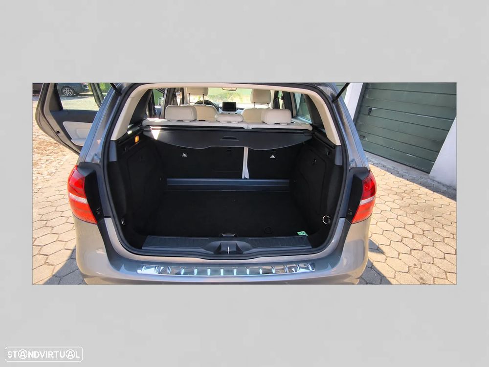 Mercedes-Benz B 200 - 12