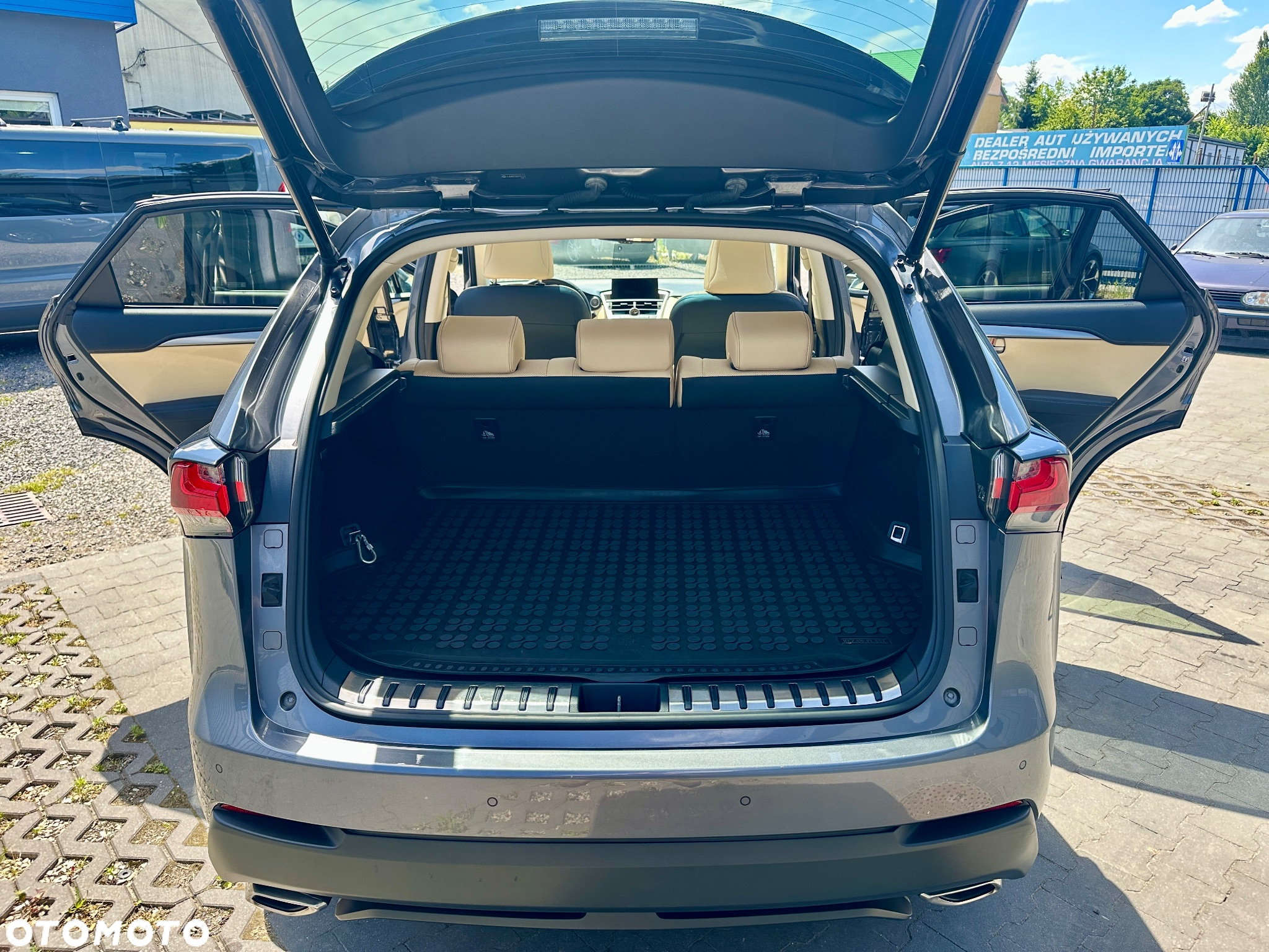 Lexus NX 200t Elite AWD - 18