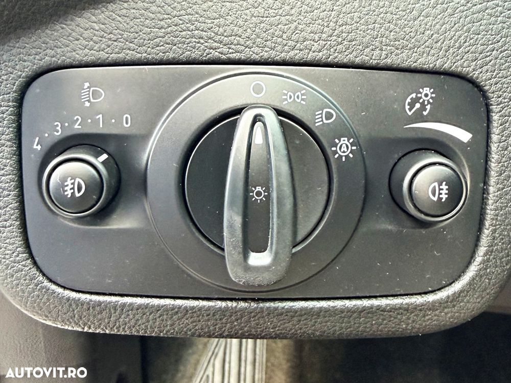 Ford Kuga - 19